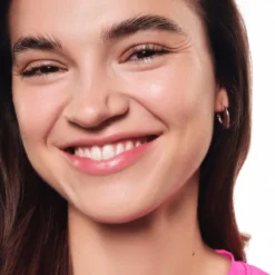 All About Soft Glow! Pó Compacto Fixador Resistente à Água