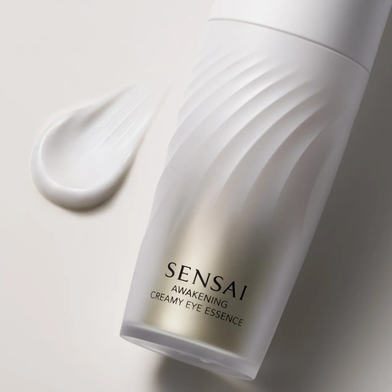 Awakening Contorno de Olhos Essence