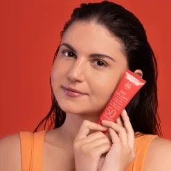 Bee Sun Safe Hydra Fresh Gel-Creme SPF50