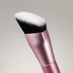 Cheek Hugging Pincel para Contorno