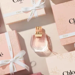 Conjunto de oferta de Primavera Mini Nomade e Eau de Parfum