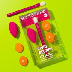 Conjunto Vivid Escape Bright Eyes Corretor + Pincel + Esponja + Mini Puffs