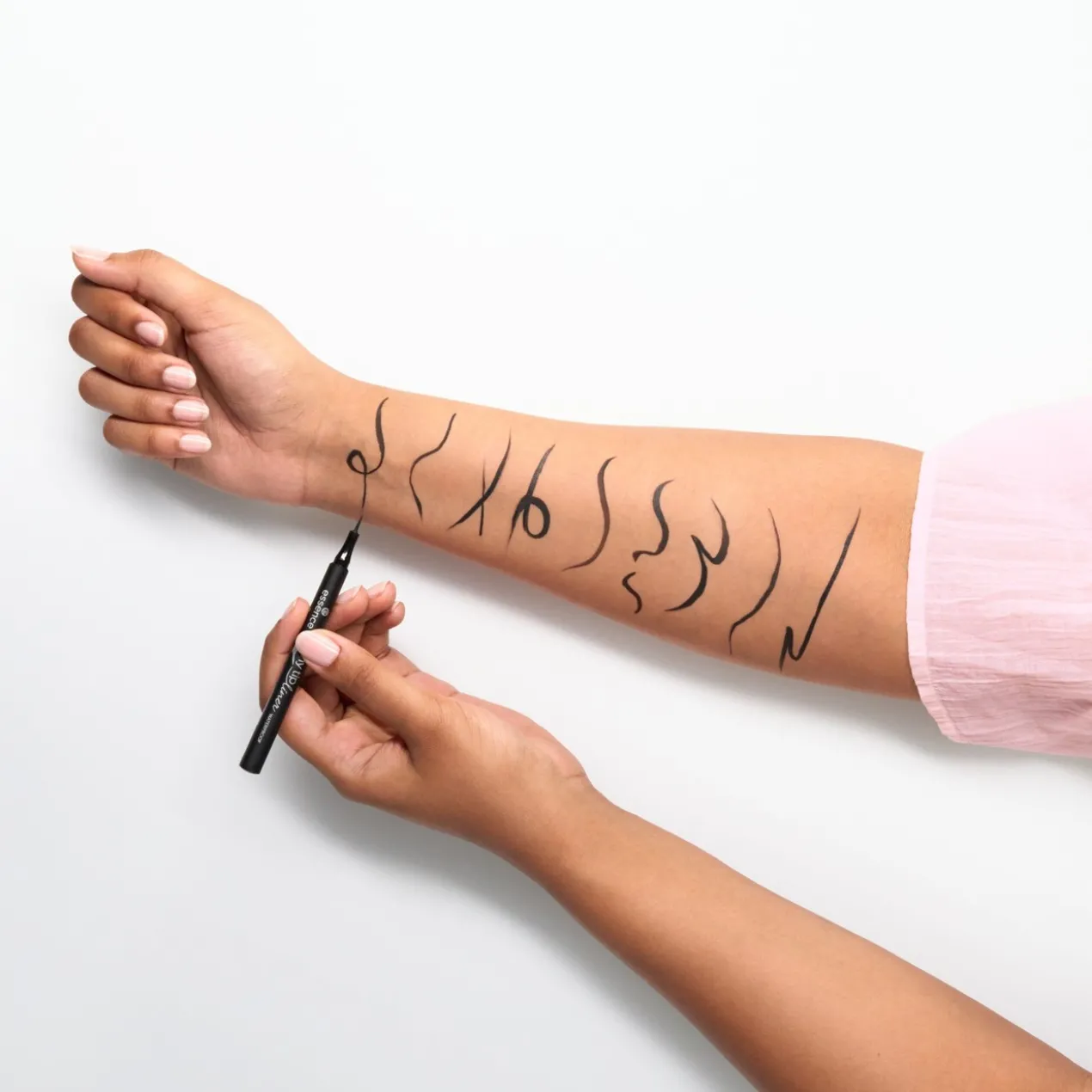 Eyeliner Tiny Tip Liner Waterproof