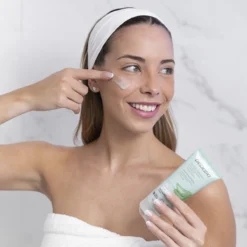 Gel Facial Esfoliante Aloé