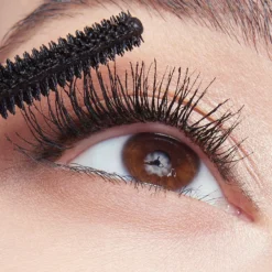 Lash Sensational® Sky High Máscara de Pestanas Waterproof