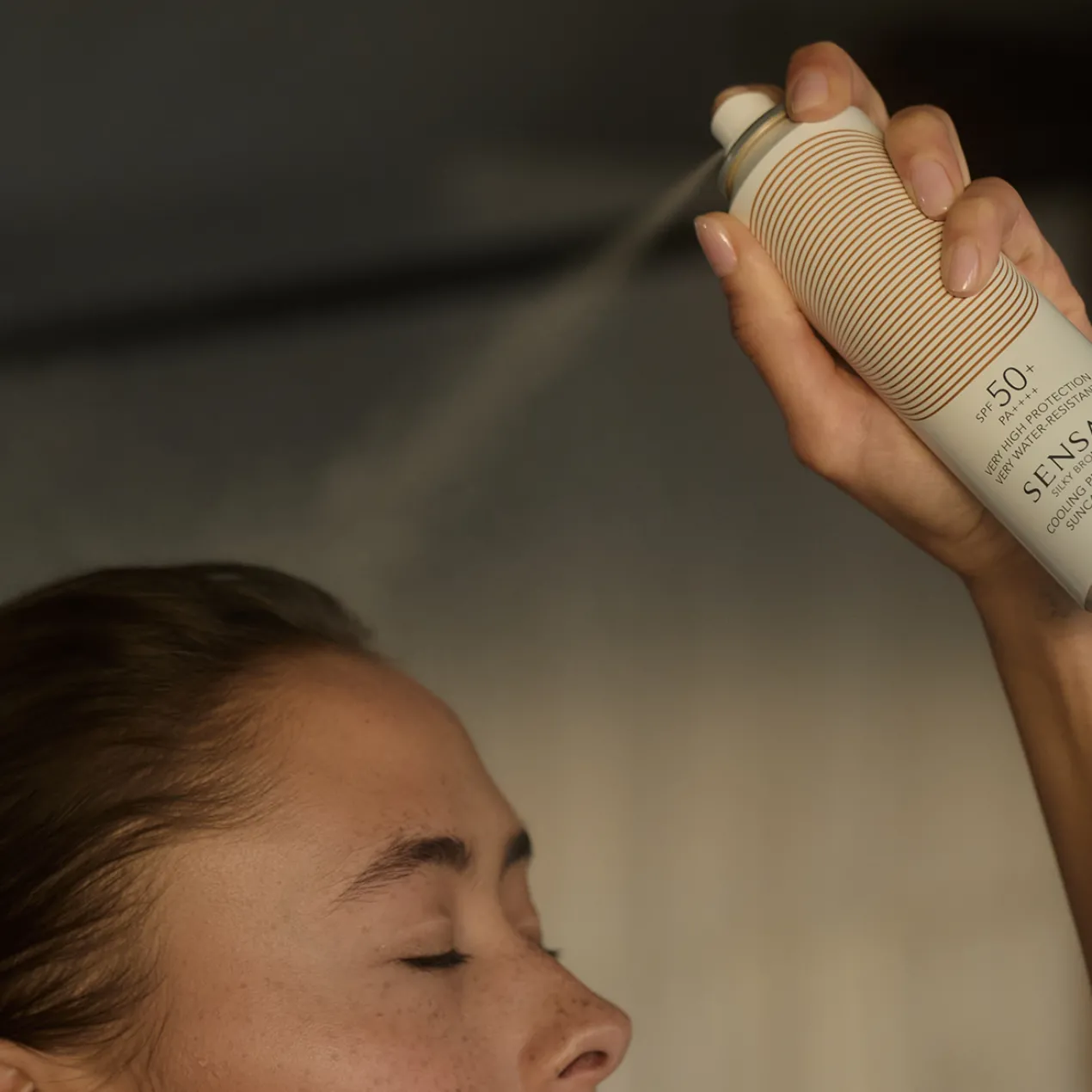 Silky Bronze Cooling Spray Solar SPF50+
