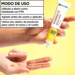 Vitamina C Fluido Diário Anti-Manchas e Anti-UV Efeito Glow com SPF50+