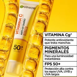 Vitamina C Fluido Diário Anti-Manchas e Anti-UV Efeito Glow com SPF50+